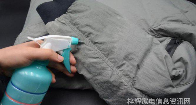 羽绒服可以用洗衣机洗吗